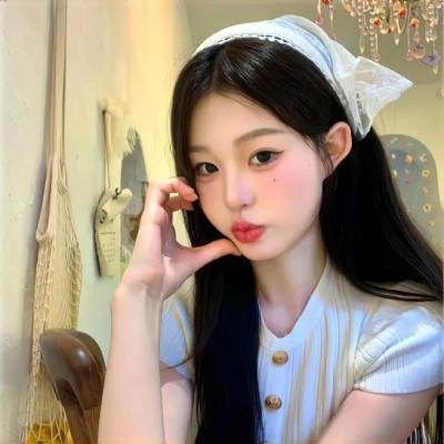 蜘蛛网中的女孩